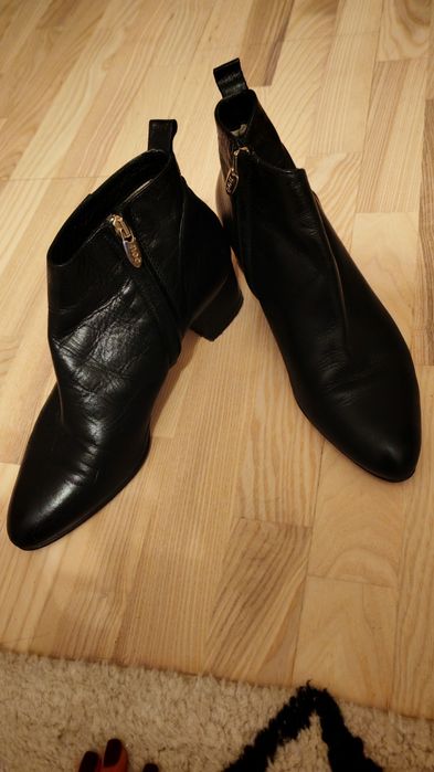 Продам женские полусапожки Италия