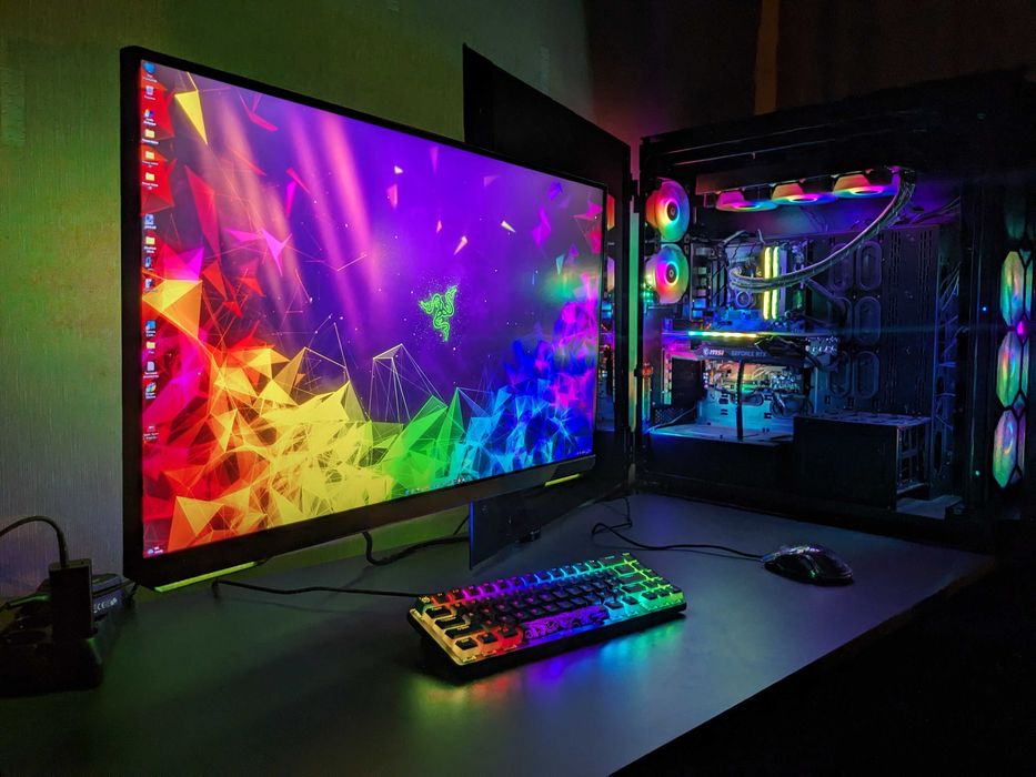 Ігровий монстр Samsung Odyssey G70B 32'' 4K HDR Smart TV 144Hz 1 ms