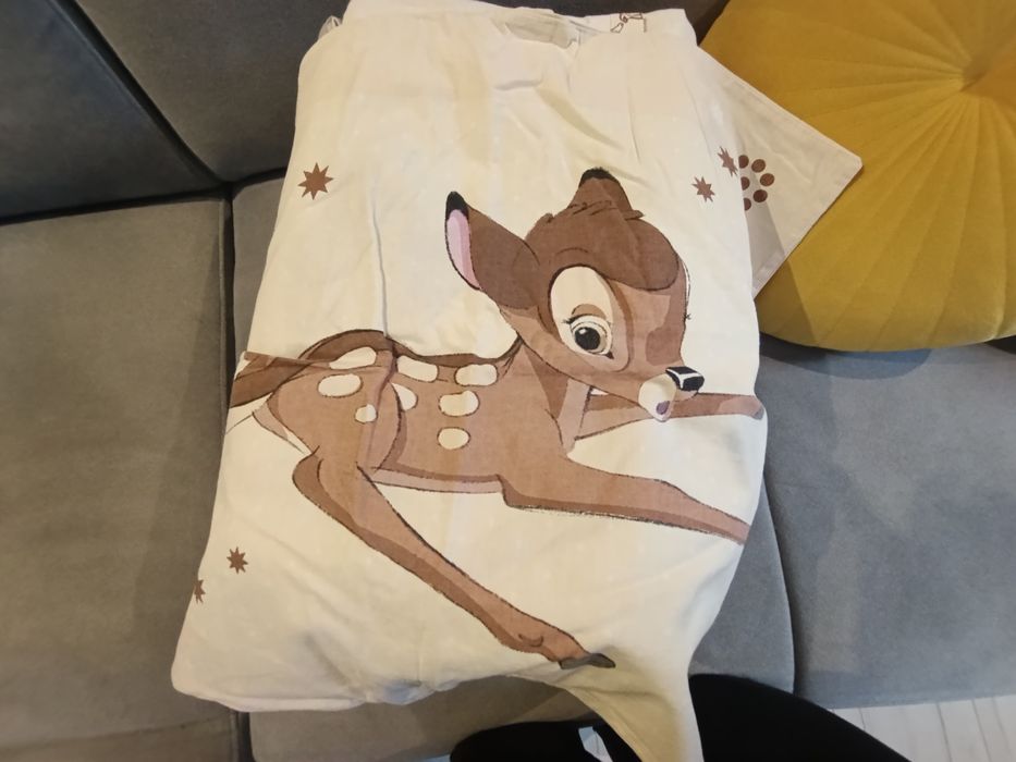 Pościel dziecięca do łóżeczka. 6 kompletów i prześcieradła