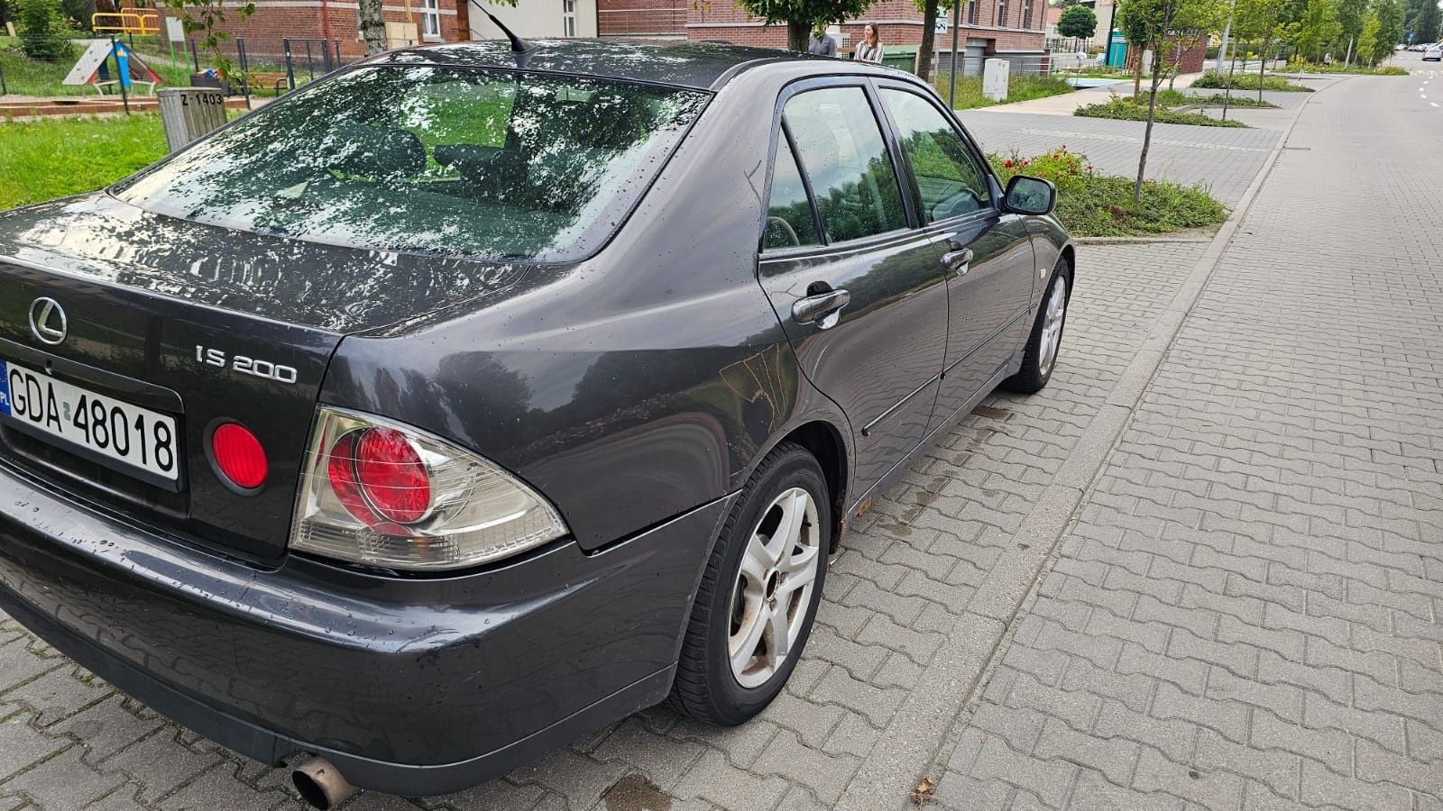 Lexus is200 manual 2004r.