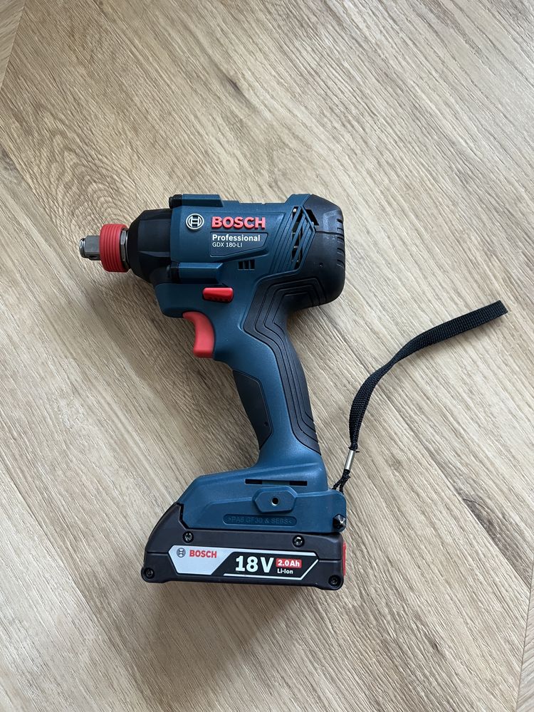 Klucz Udarowy / Zakrętarka Bosch Professional GDX 180-LI + akku 2 Ah