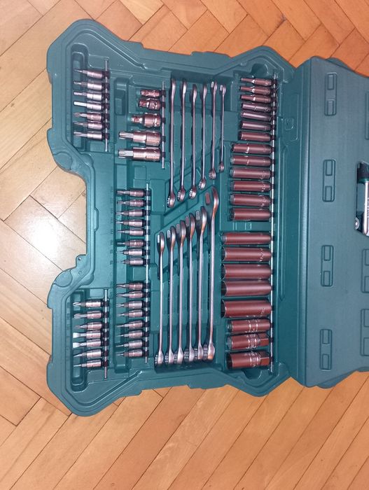 Zestaw kluczy nasadowych