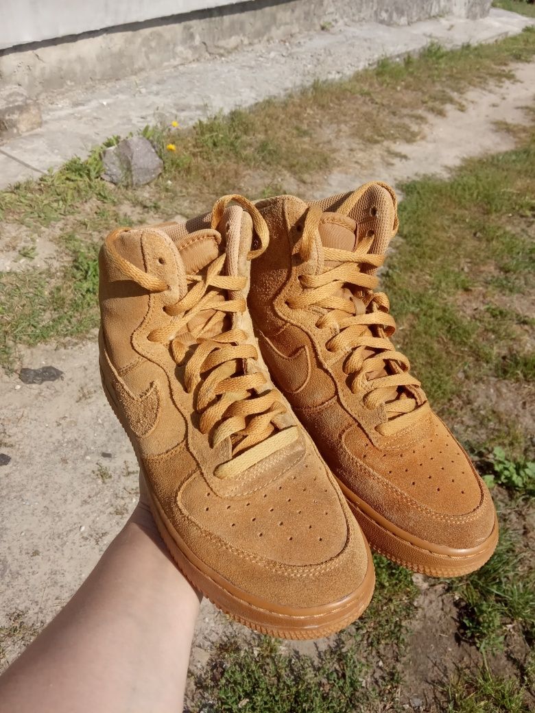 Ботинки Nike Air.