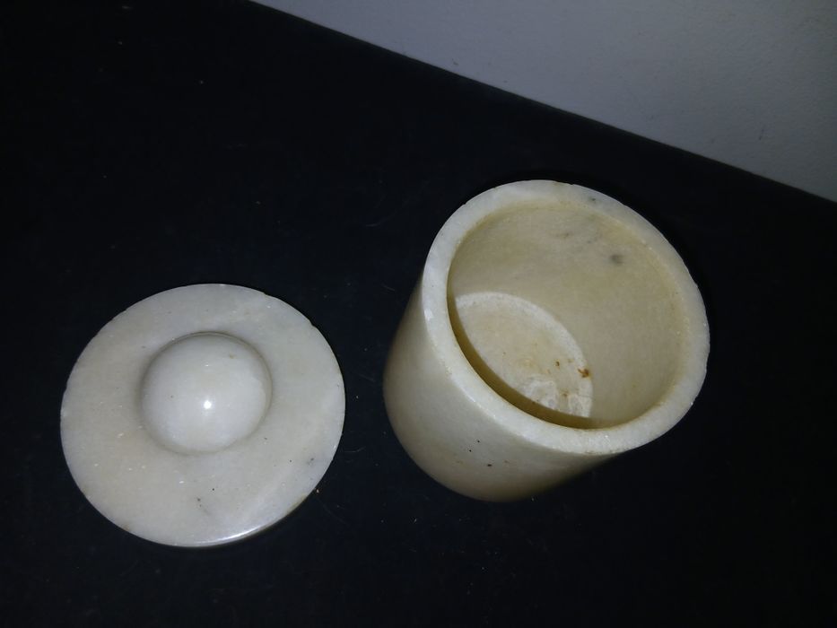 Caixa pedra mármore  antiga por 10 €