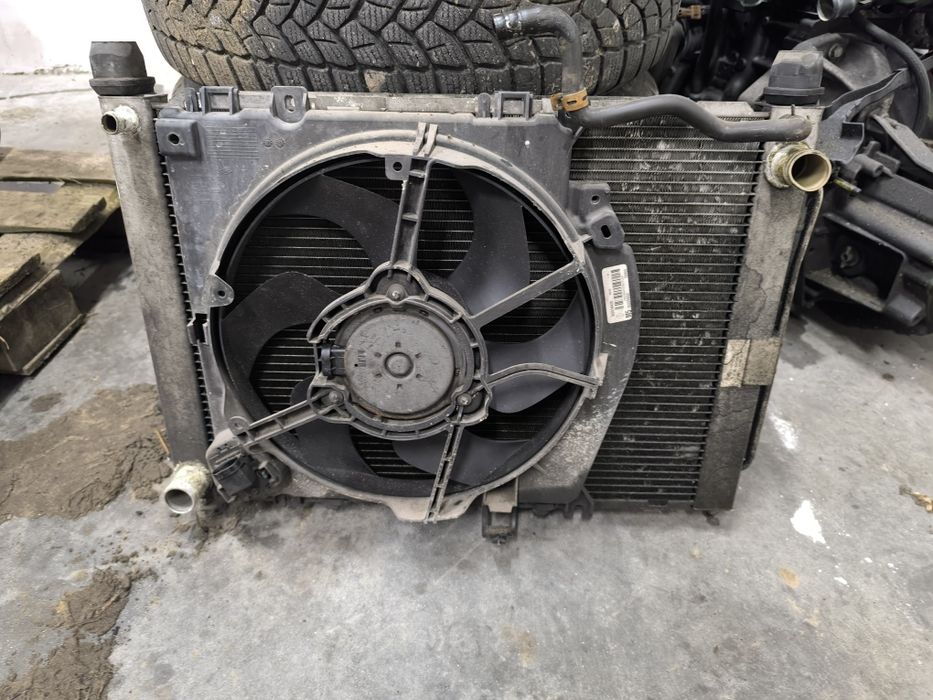 Renault Clio III 1,5 dci chłodnica wody klimatyzacjiwentylator
