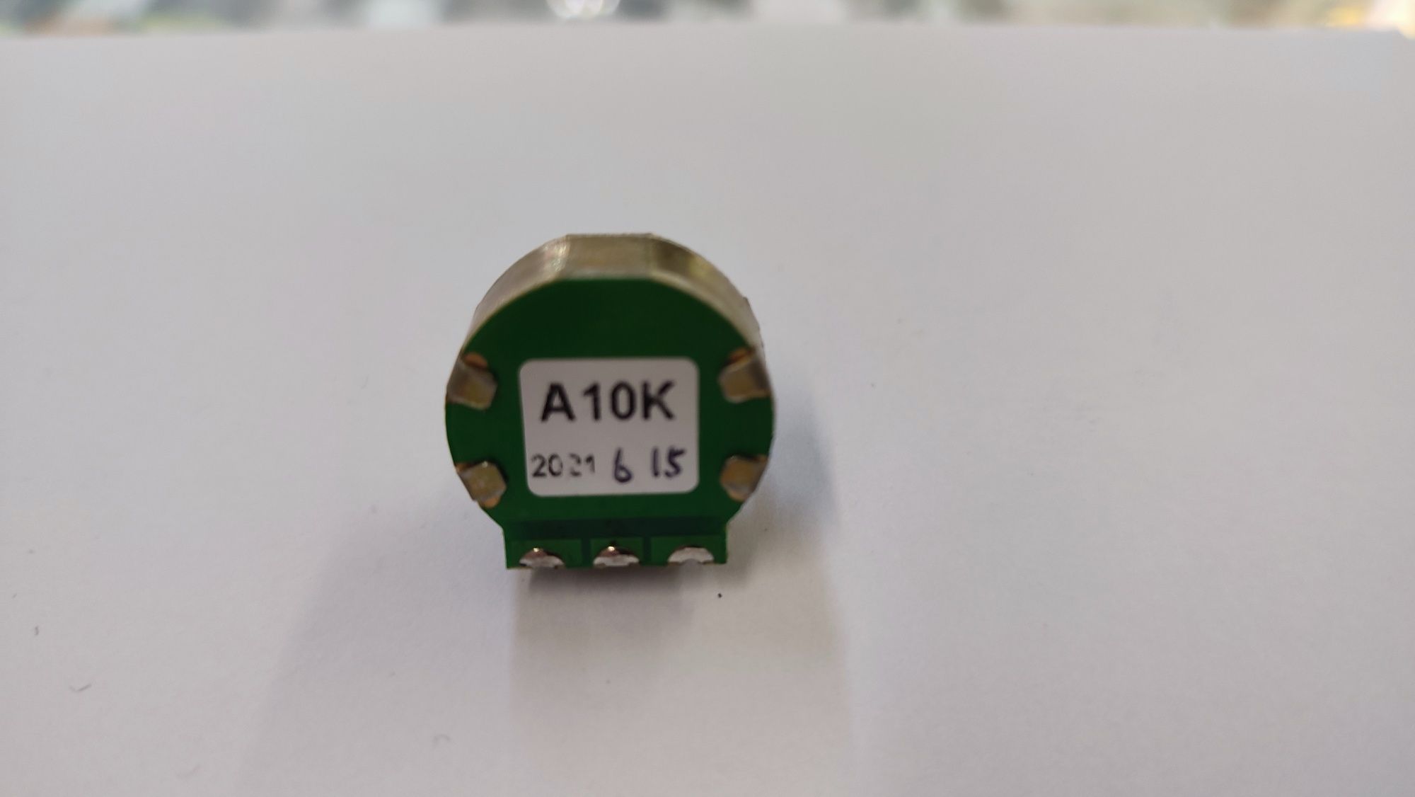 Резистор DACT 10кОм для усилителей.