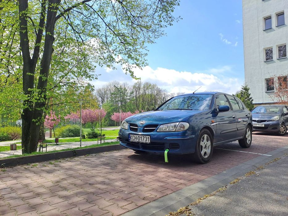 Nissan Almera Nissan almera DIESEL 2.2 Tuning skóra elektryka klima lampy lexus alu