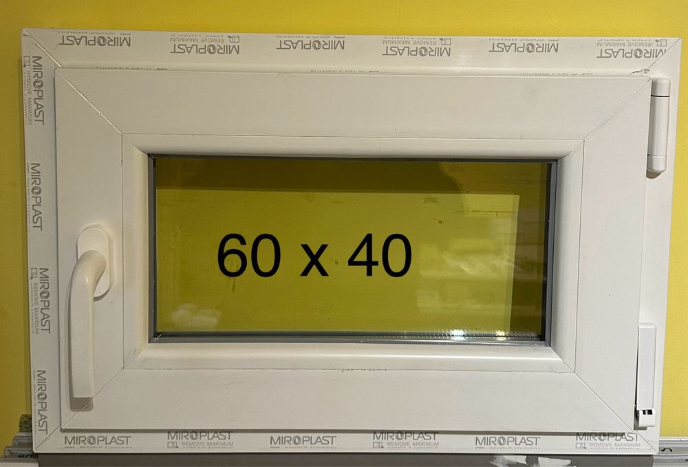 Okno PCV nowe 70 x 40, białe, dostępne od ręki! Inne rozmiary!
