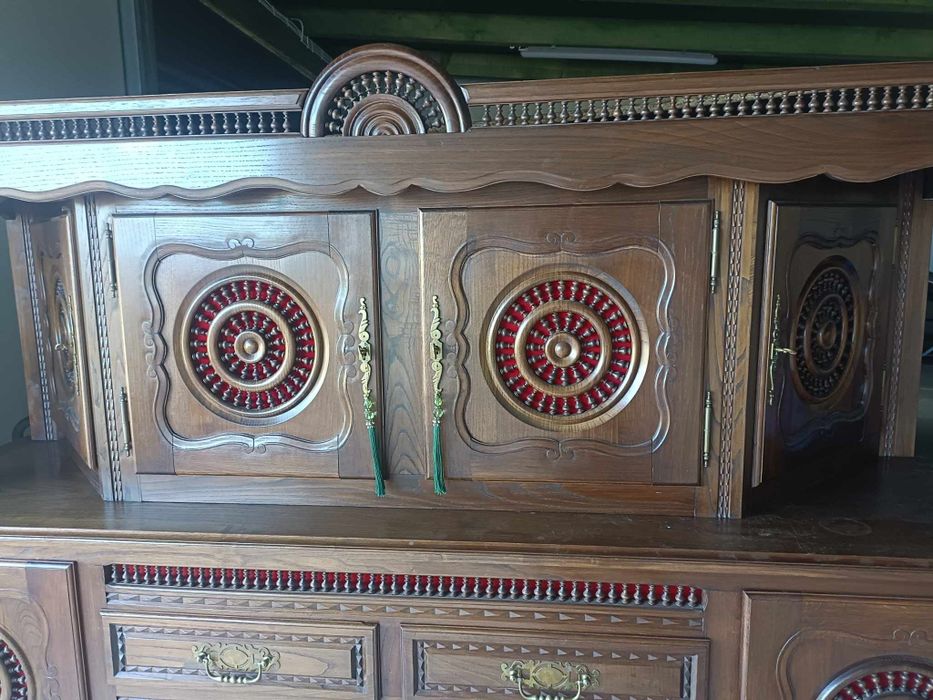 Ładny kredens komoda