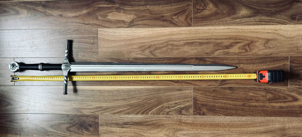 Miecz Geralta, stalowy (Wiedźmin 3: Dziki Gon, szkoła wilka)