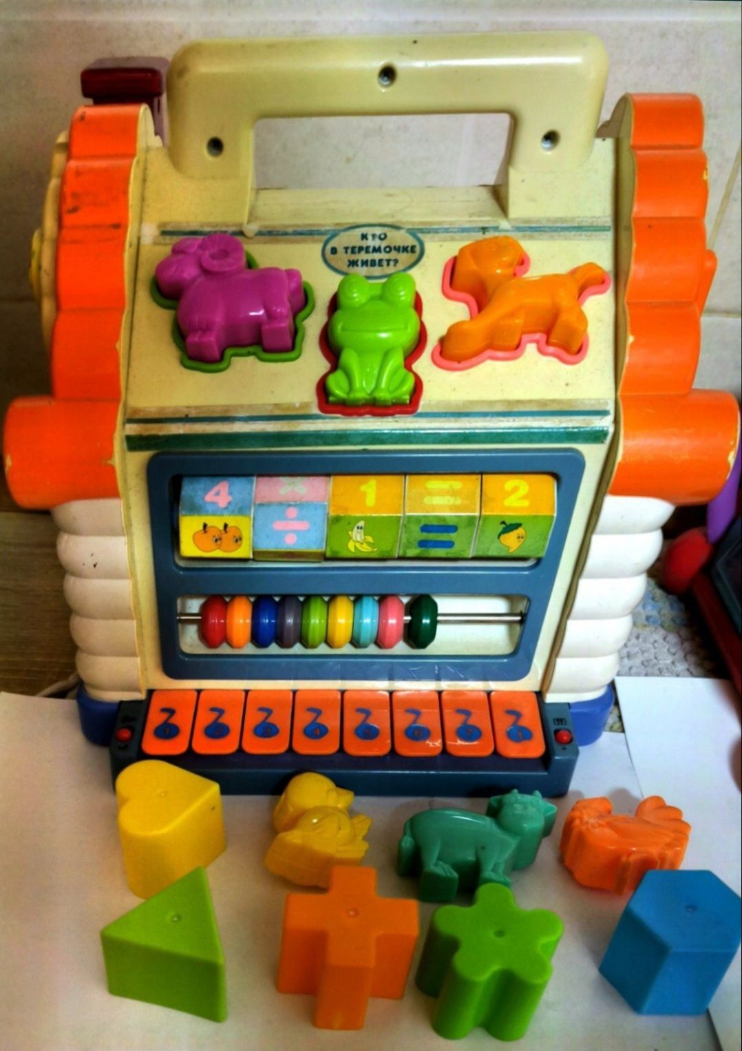 Развивающая игрушка Домик музыкальный игра логика