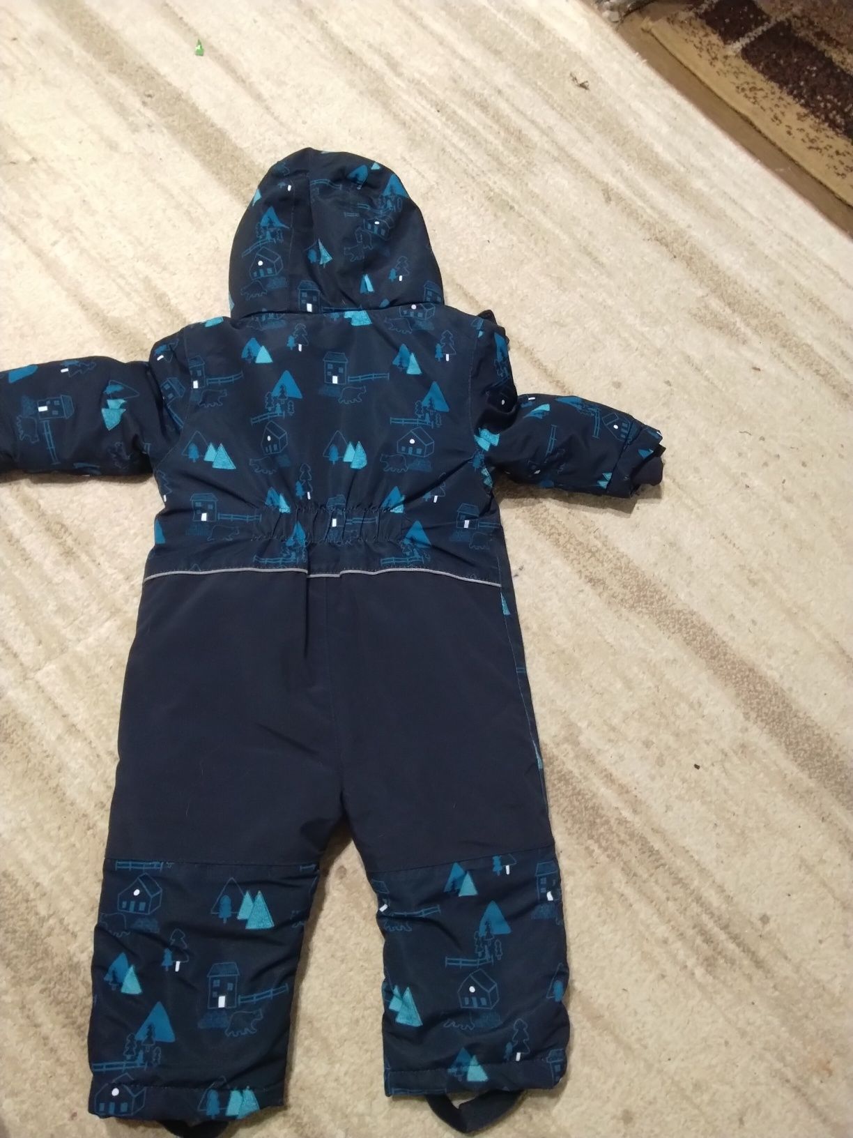 Продам зимовий комбінезон для хлопчика