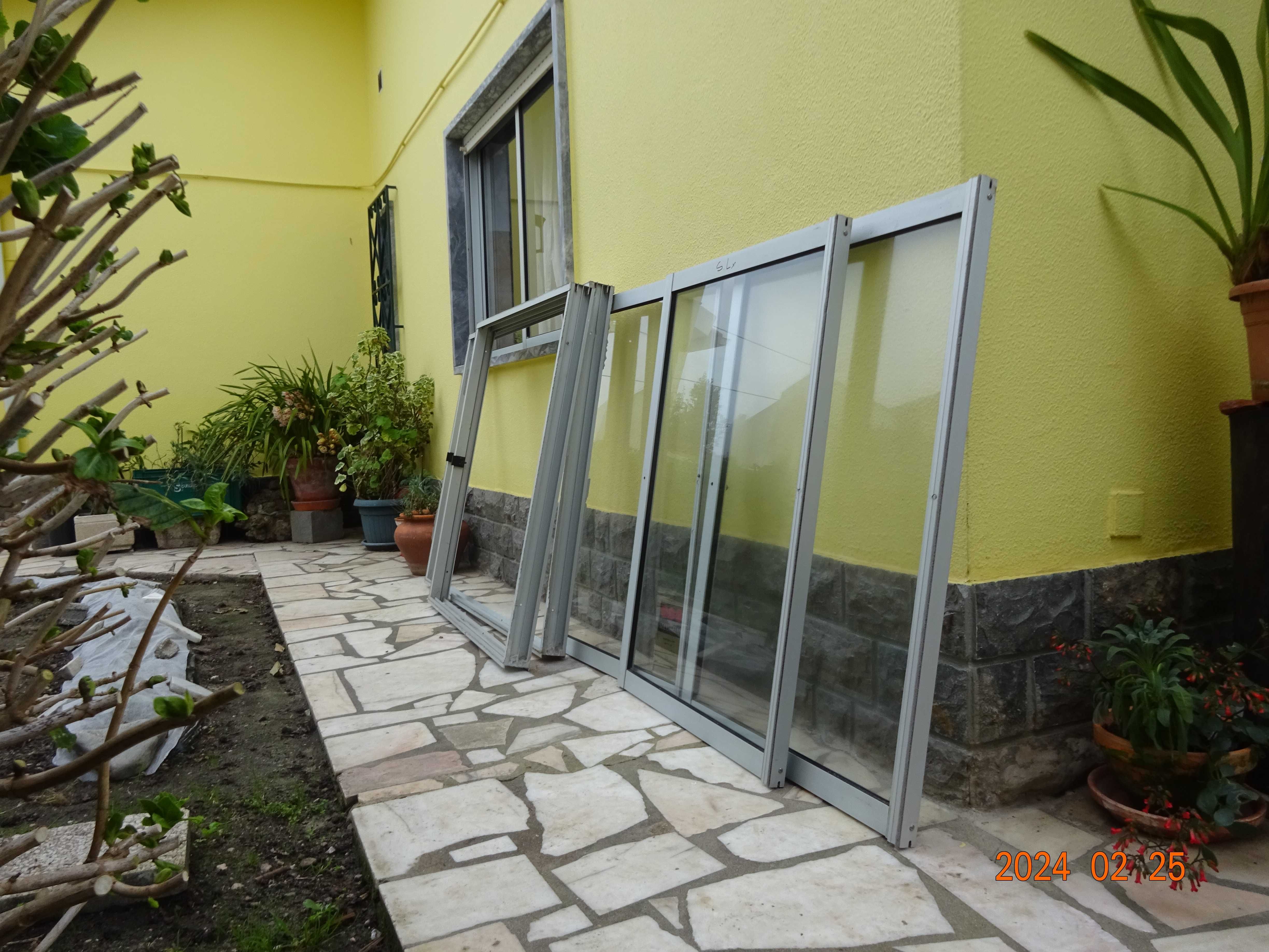 Janelas de Alumínio Anodizado Usadas