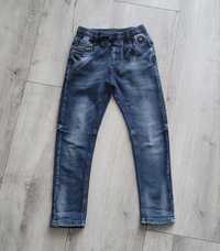 Spodnie jeans 134/140