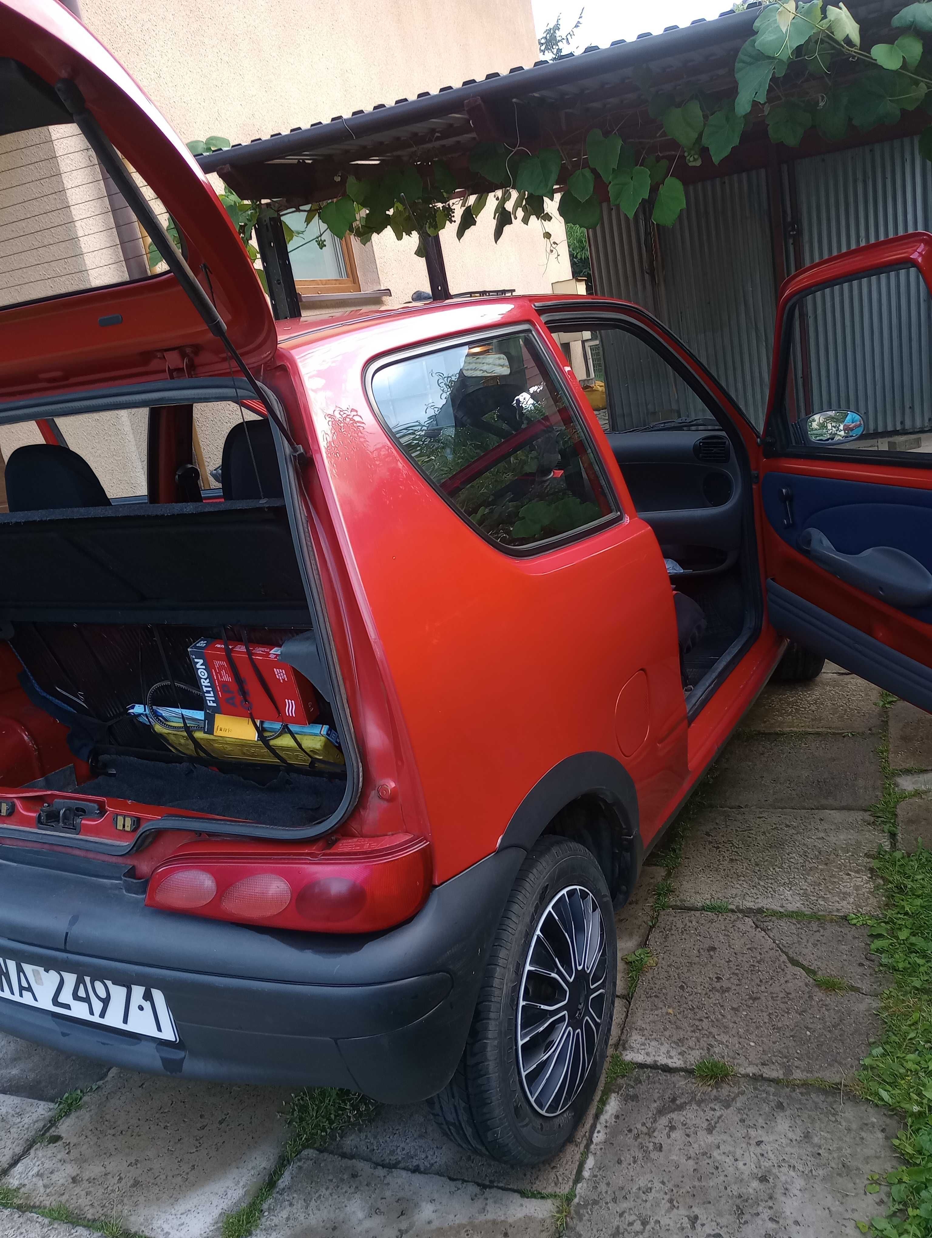 Fiat Seicento czerwony