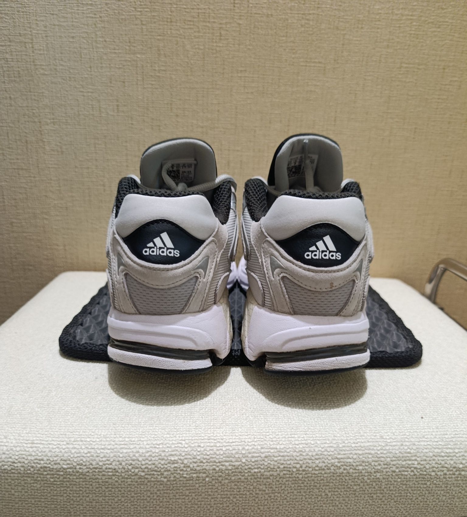 Adidas Response. Оригінал