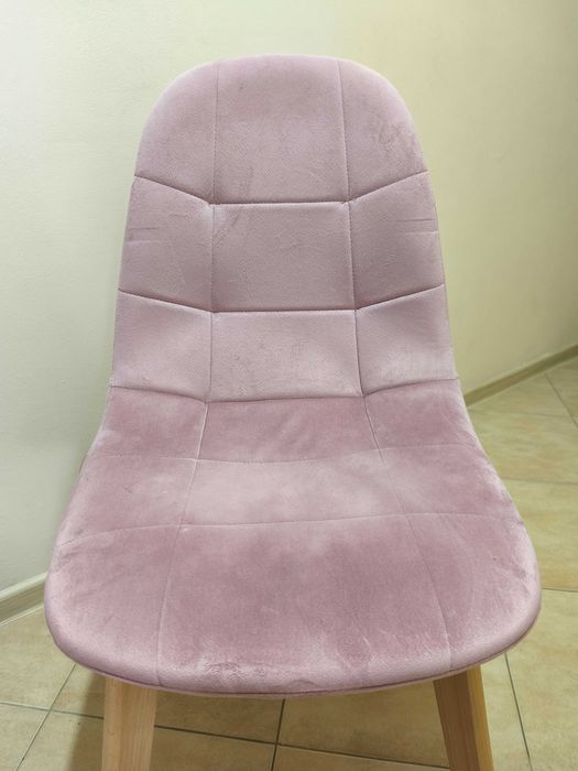 Krzesło welurowe