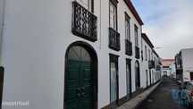 Casa tradicional T3 em Povoação de 283,00 m2