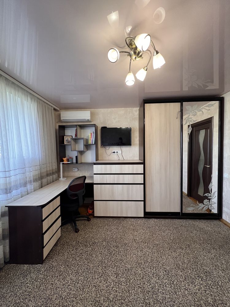 Продаж 2-кімнатної покращеного планування, Київська, 52м2