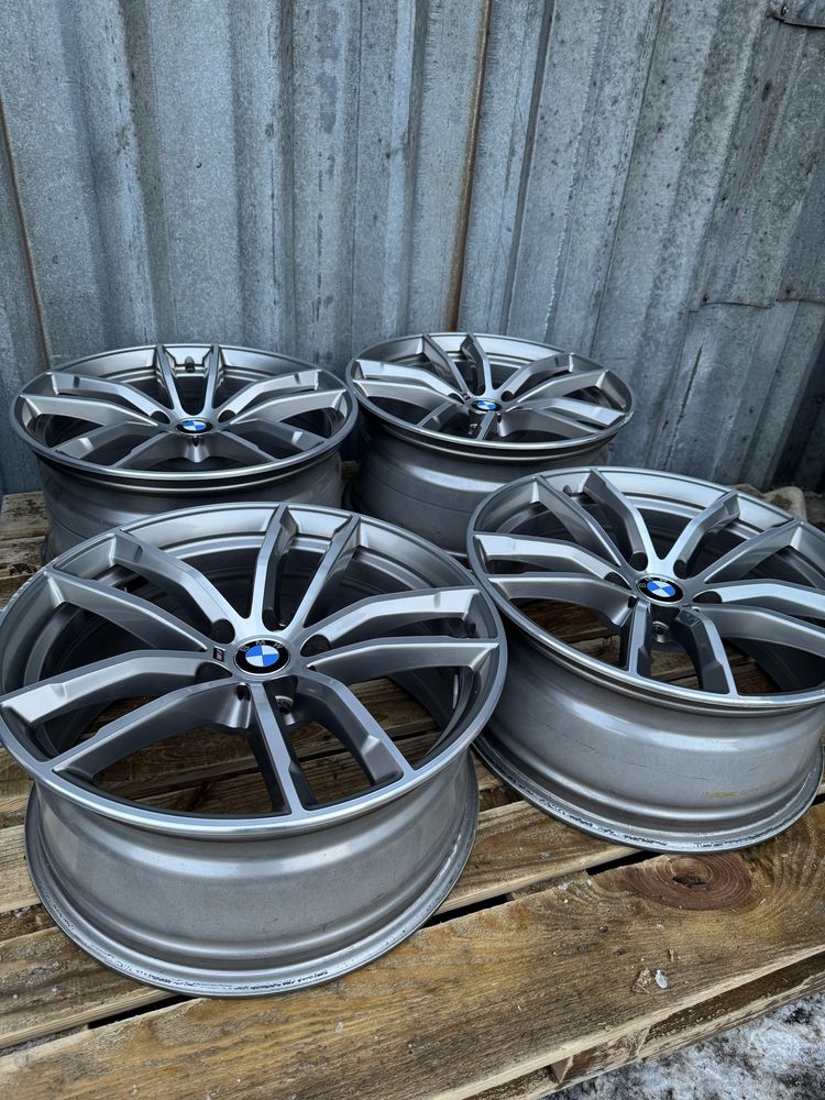 Диски 5/112 r18 BMW m original різно широкі