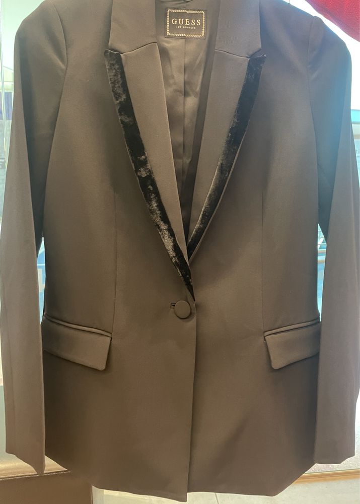 Blazer novo GUESS