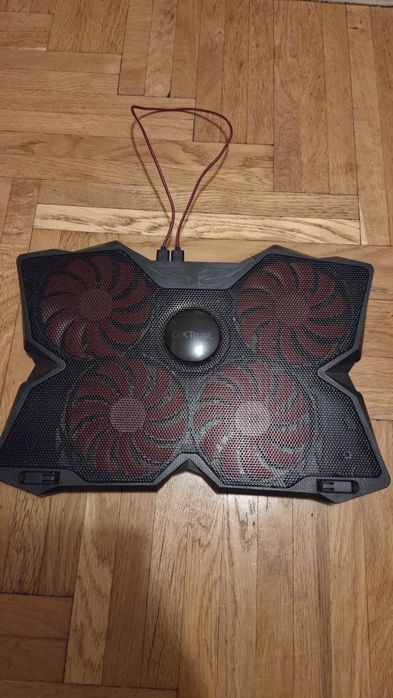 Охлаждающая подставка под ноутбук GXTrust