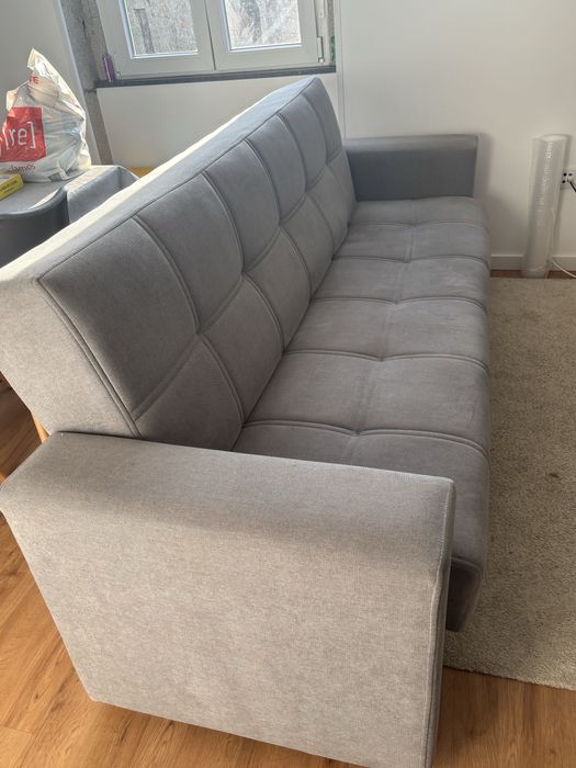 Sofa cama com bau. Como novo