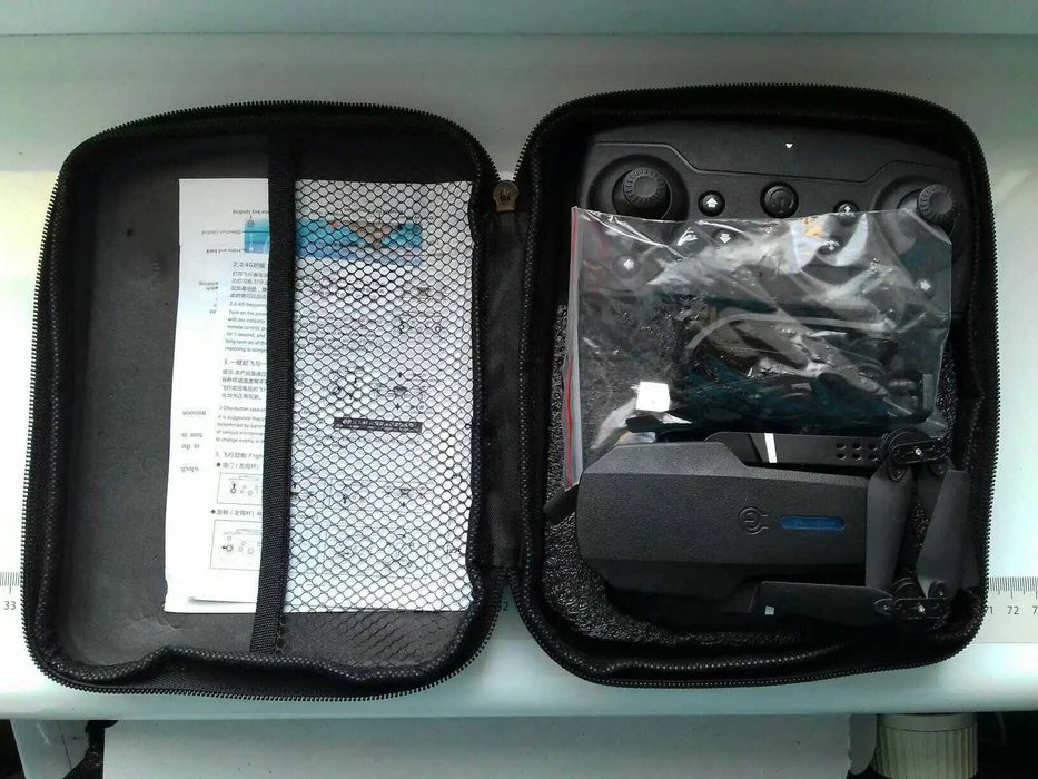 Nowy dron E88 Pro z kamerą Wi-Fi + etui