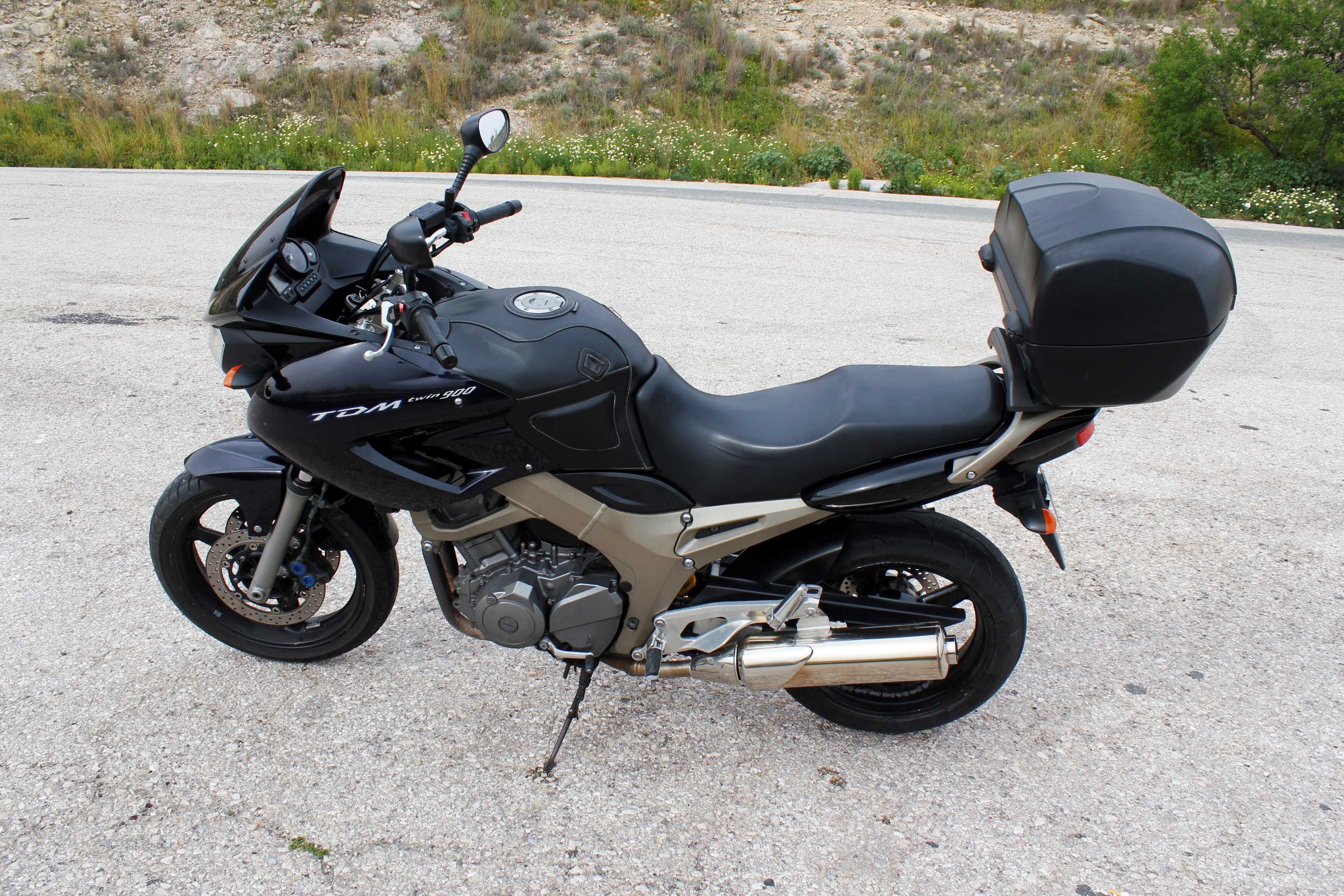 Vendo mota TDM 900 em excelente estado
