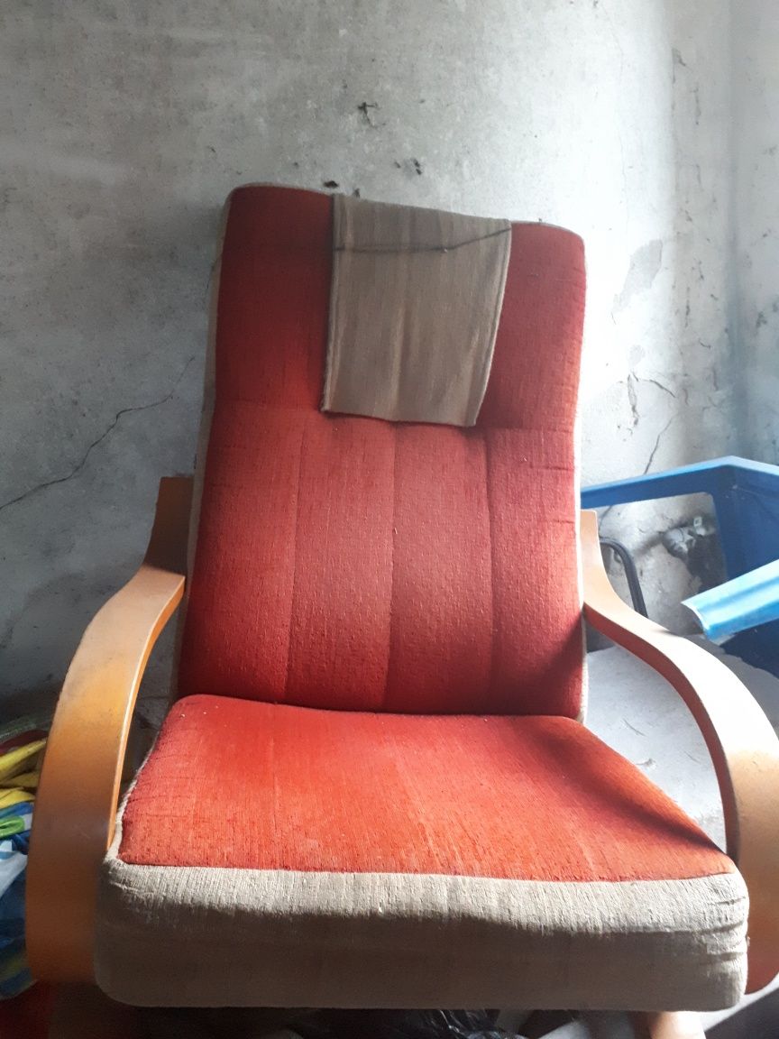 2 fotele czerwone