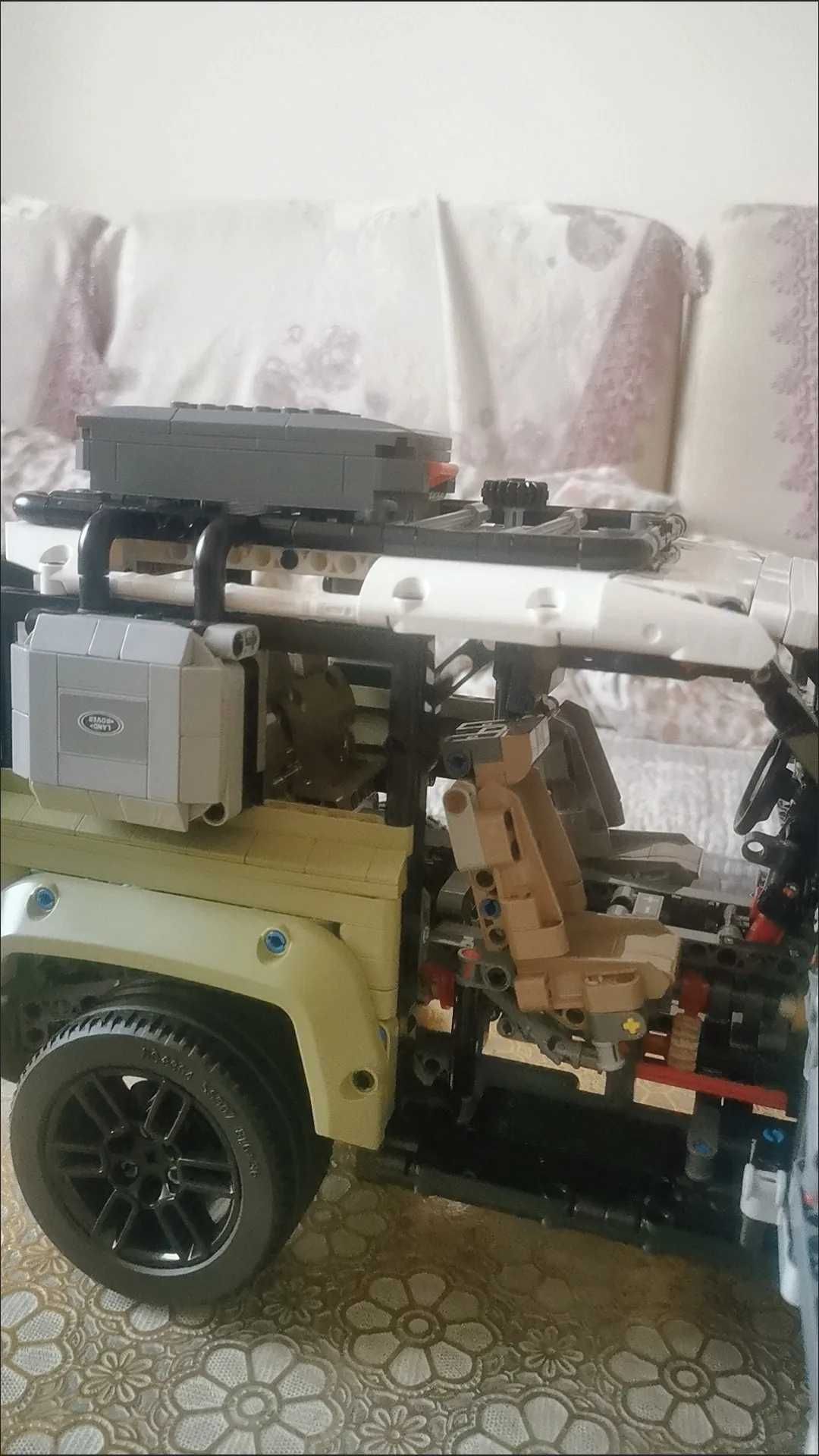 Конструктор машинка LEGO TECHNIC Land Rover Defender,лего техник,НОВЫЙ