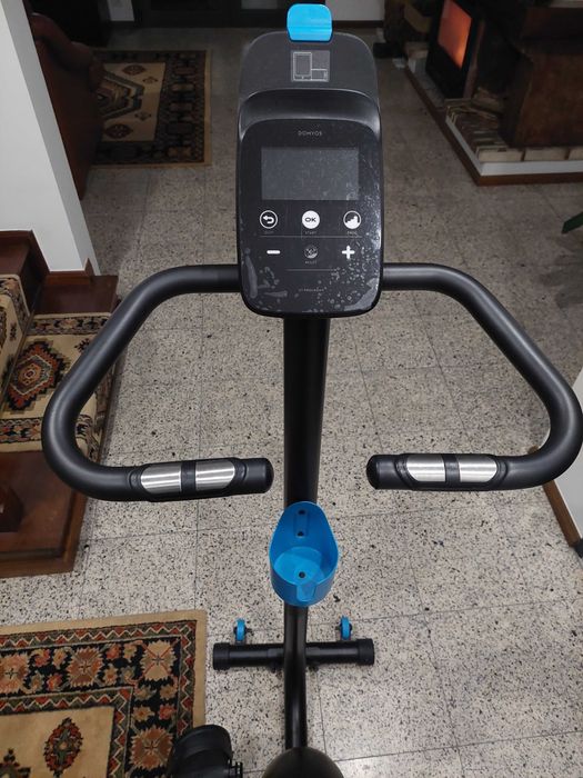 Domyos EB140 – Bicicleta Estática em Excelente Estado