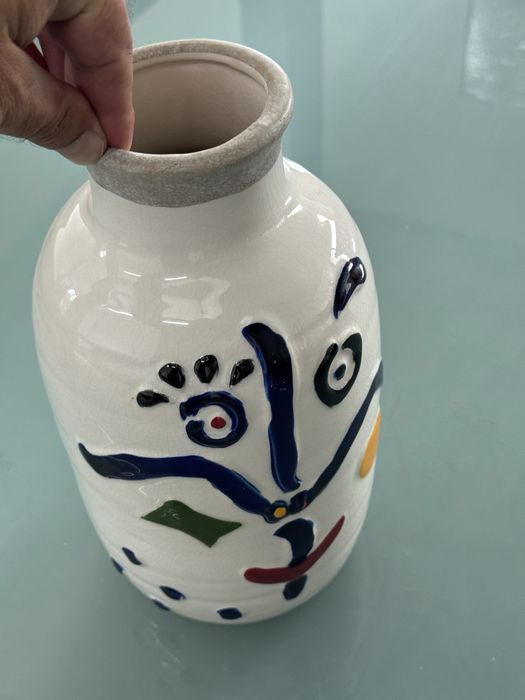 Peça de arte em porcelana lindissima!