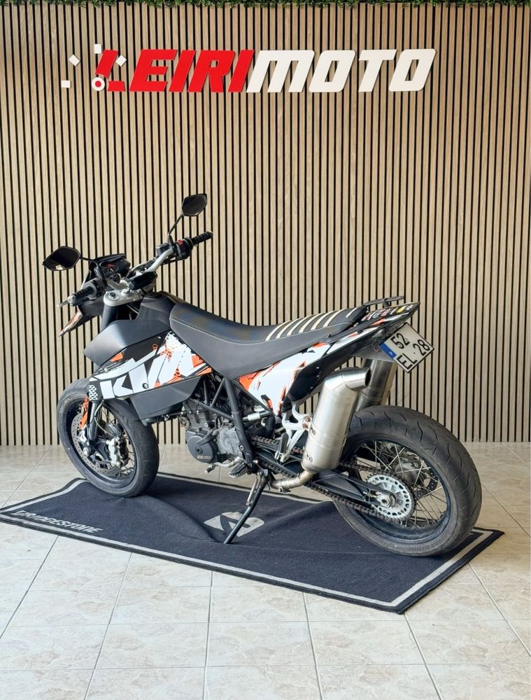 KTM 690 Supermotard LC4