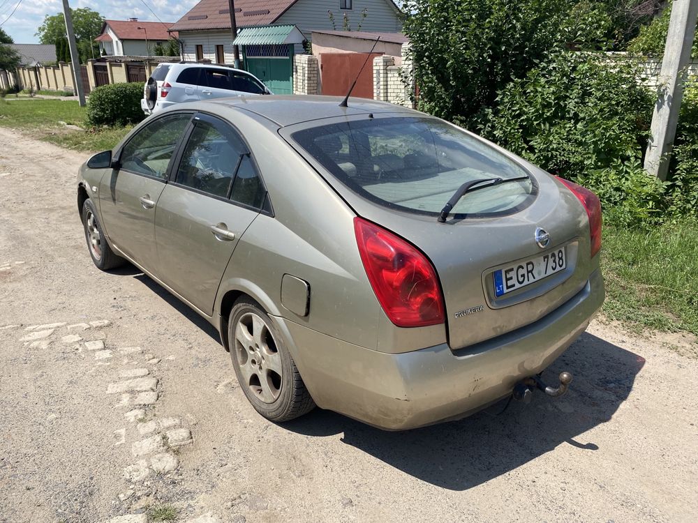 Детали салона, сиденья Nissan Primera p12 хетчбэк