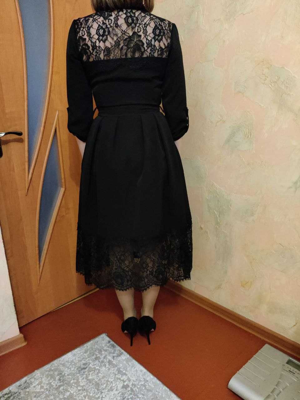 Чорна сукня міді з мереживом р.44-44 вечірнє плаття міді