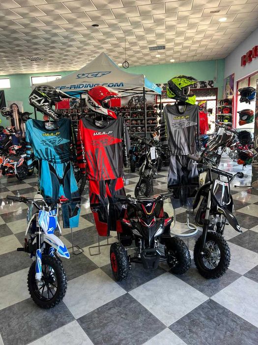 Capacete cross / integral - Moto 4 / Pitbike