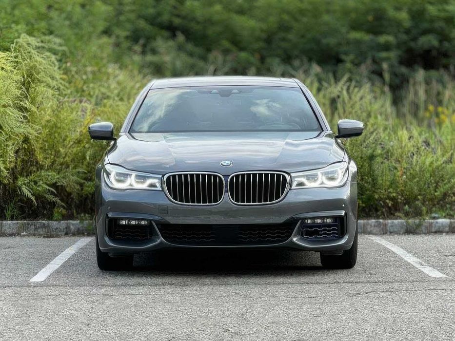 BMW 7 Series 750i xDrive      2016