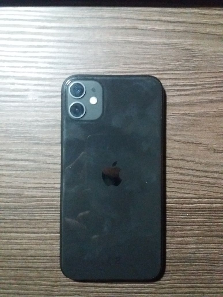 iPhone 11 Black 64 GB