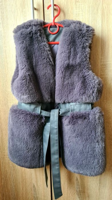 Безрукавка. Желетка .Желет