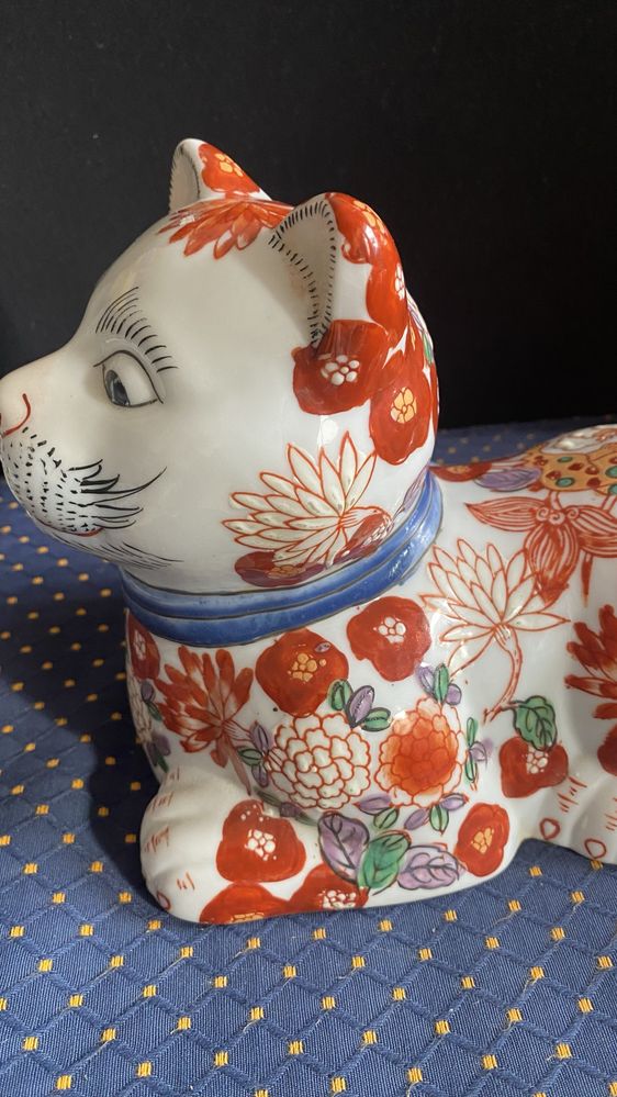 Gato em porxelana japonesa pintado mao