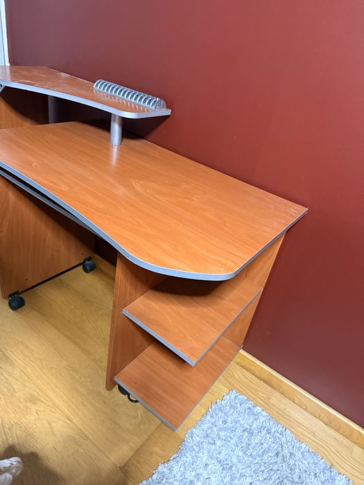 secretaria com varias divisorias