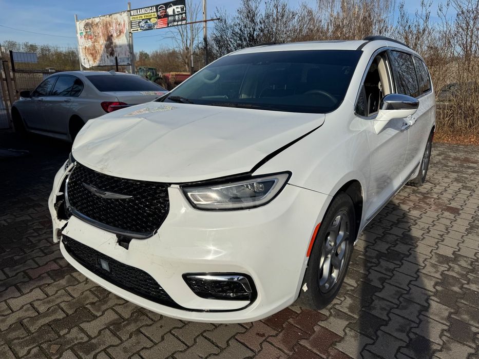 Chrysler Pacifica Limited panorama Acc Harmann&k kam360 w PL