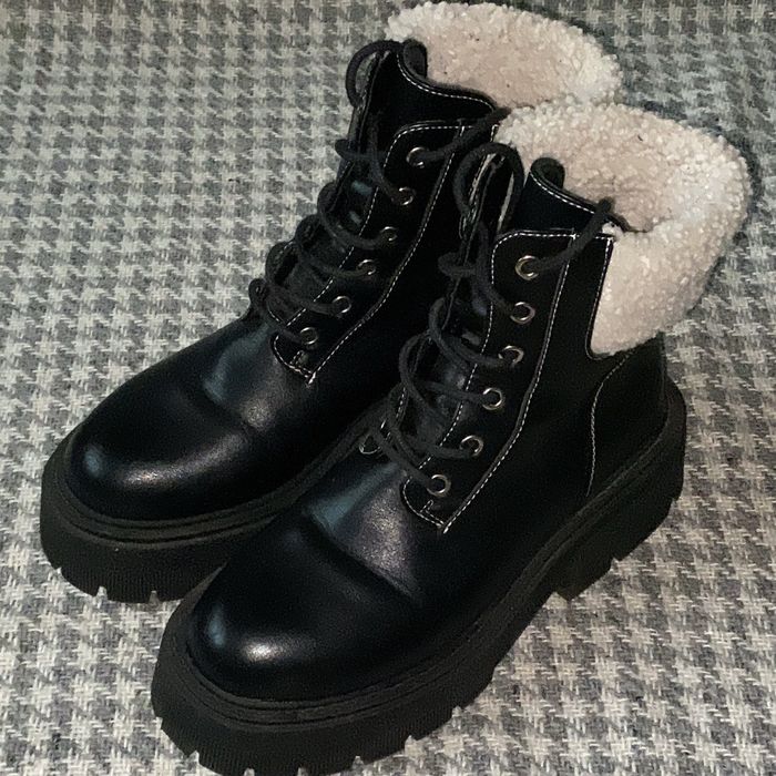 Ботинки чёрные демисизонные