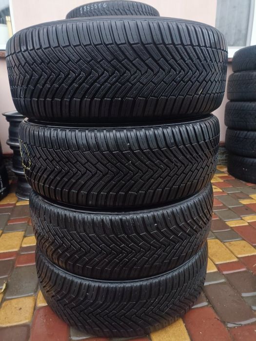 Continental 215/50 R18 комплект всесезонних шин