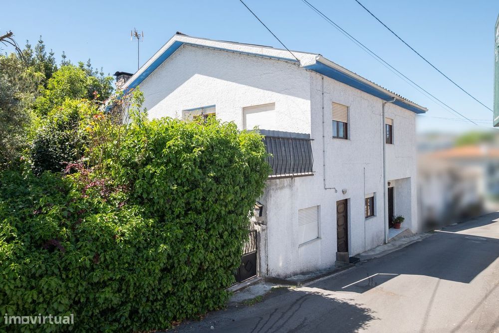 Moradia T4 para venda