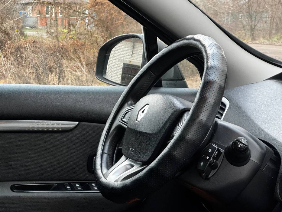 Продам Renault Scenic