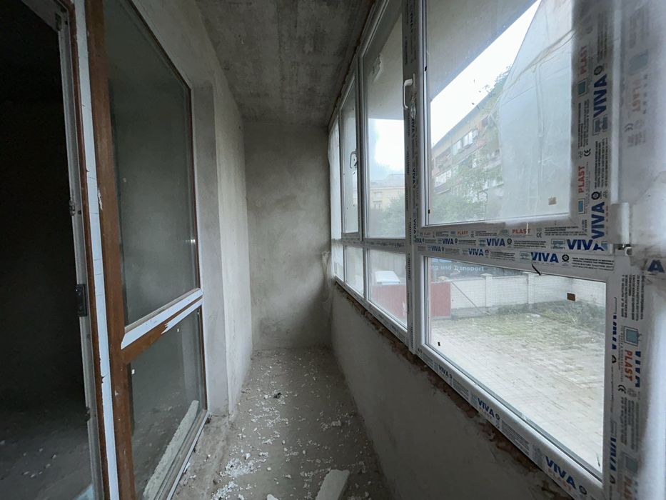 Продаж 3к квартири 109 м² під ремонт - Зданий будинку в центрі міста