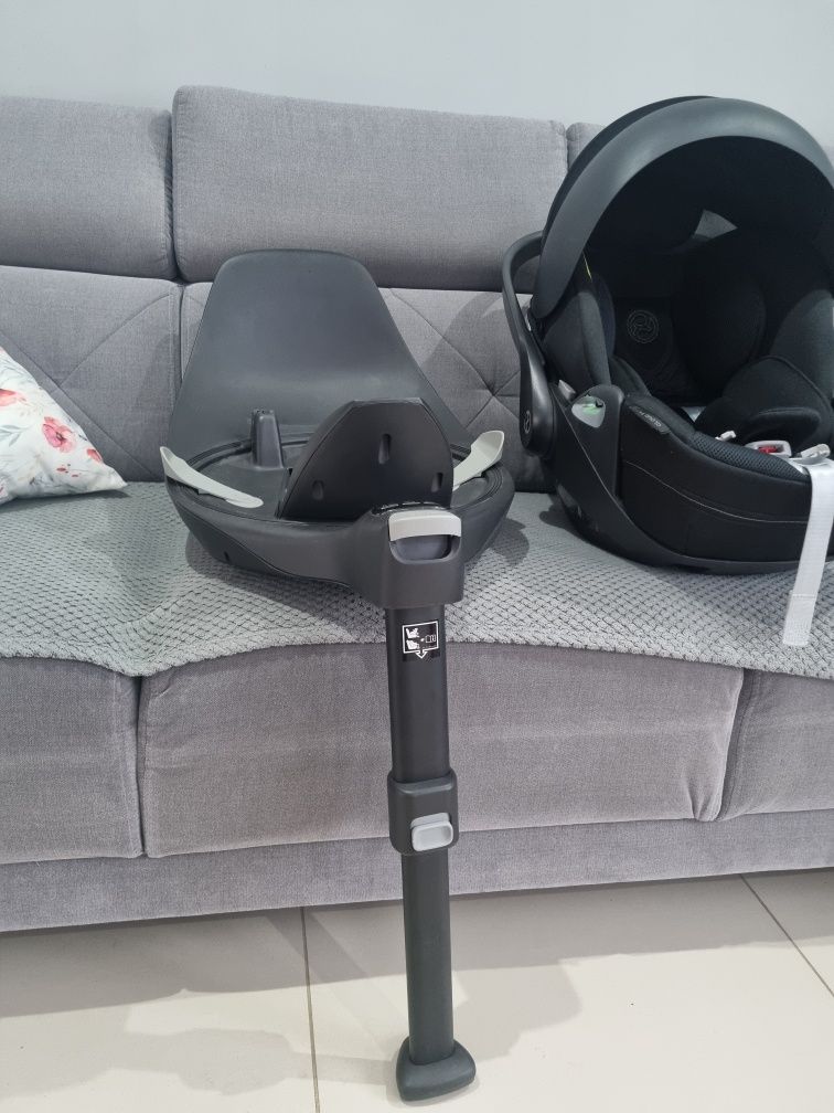 Cybex cloud T i-size Plus  z bazą