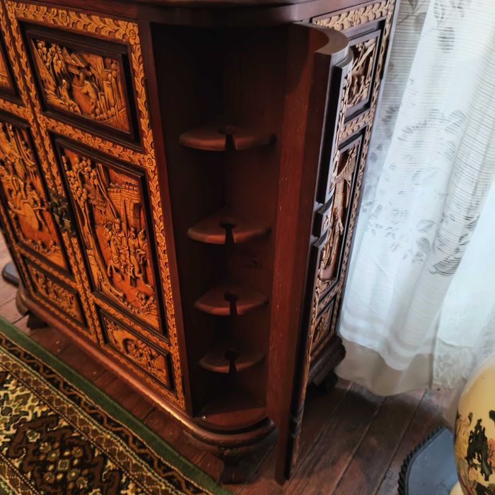 Armário de bar em madeira de cânfora asiático